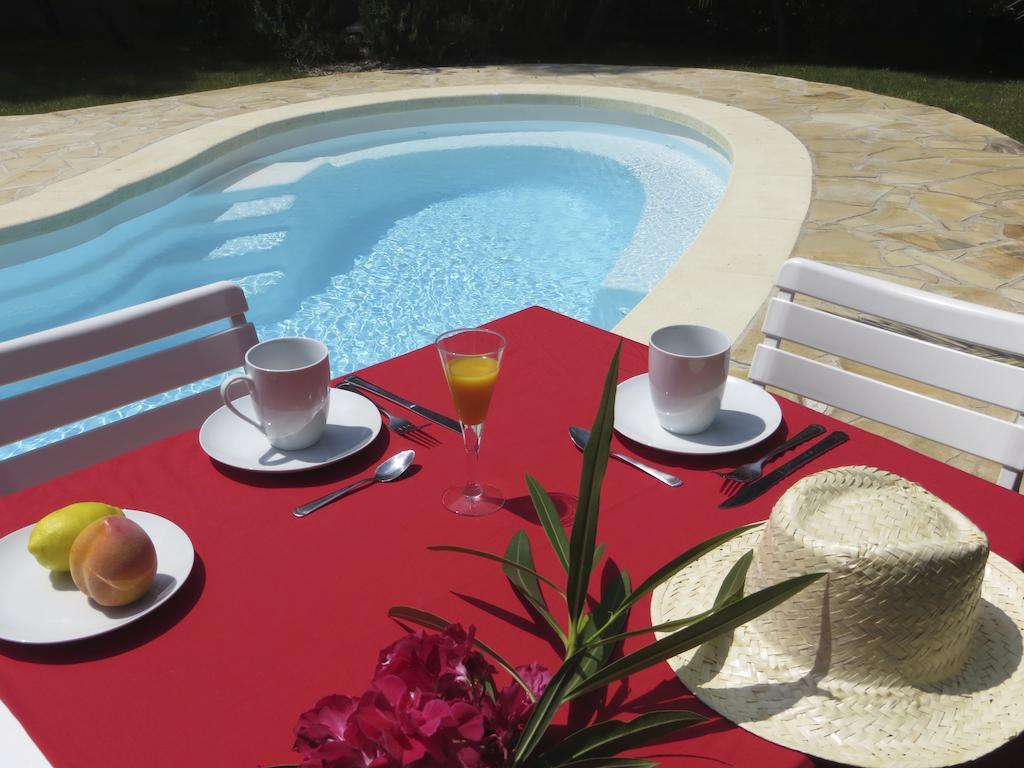Appartement Dans Villa St Raphael Сен-Рафаэль Номер фото